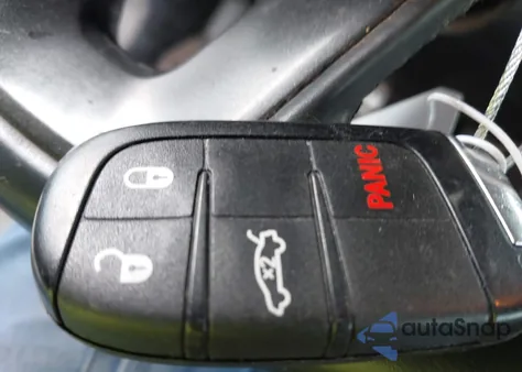 2015 Dodge Challenger R/T Shaker from USA, damaged, VIN 2C3CDZAT5FH889014